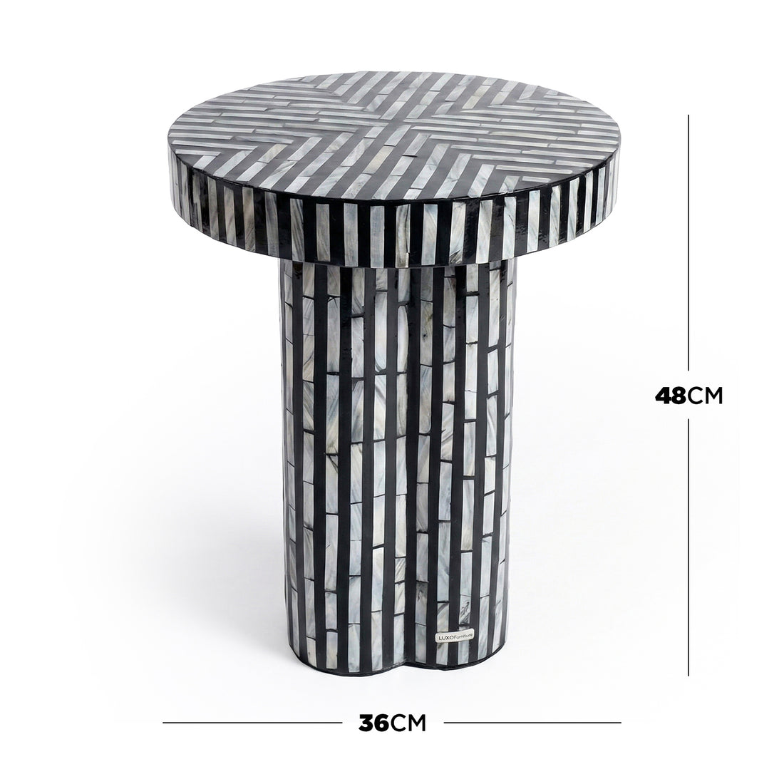 Round accent table on white background with 36 cm and 48 cm dimension labels - Dimensions